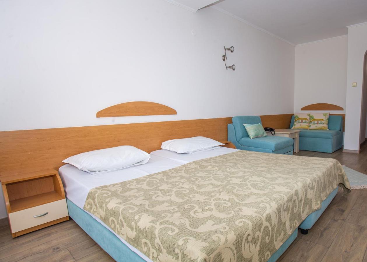 Amfibia Beach Complex Sunny Beach Exterior photo